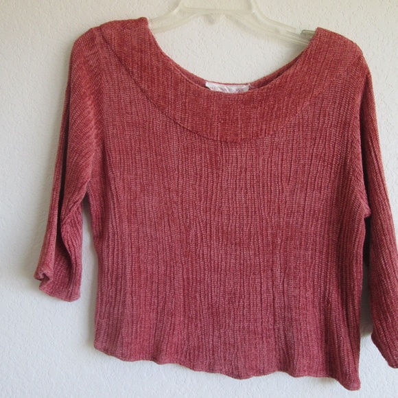 Marrika Nakk Top - Picture 1 of 3